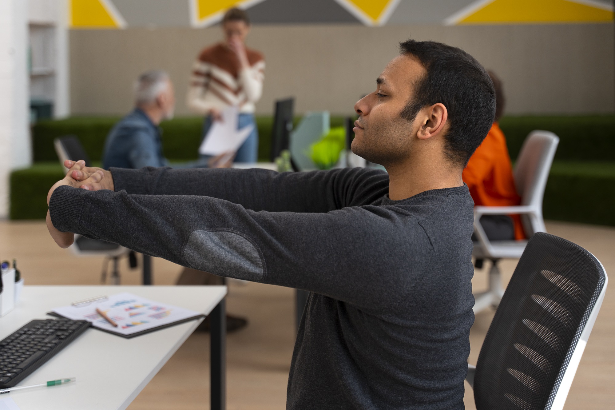 Physiotherapy for Office Workers: Simple Exercises to Reduce Back and Neck Pain